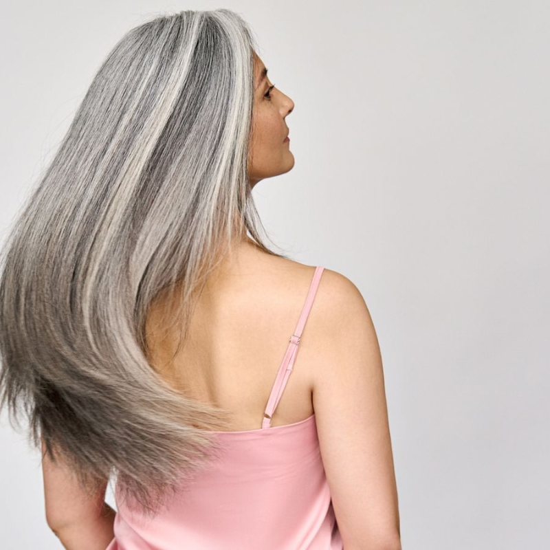 Péče o šedivé vlasy